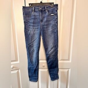 American Eagle Women’s Size 12R Super Hi Rise Jegging Next Level Stretch Jeans